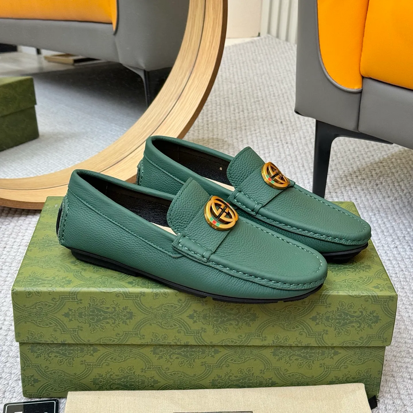 Men's shoes 💰420 (Yangli) Gucci* - the top version of Gucci classic beanie shoes! It is made of imported original cowhide and has a comfortable first layer of sheepskin lining! Original wear-resistant rubber outsole! High quality products! Size 38-46, with shoe dial, cloth bag, card